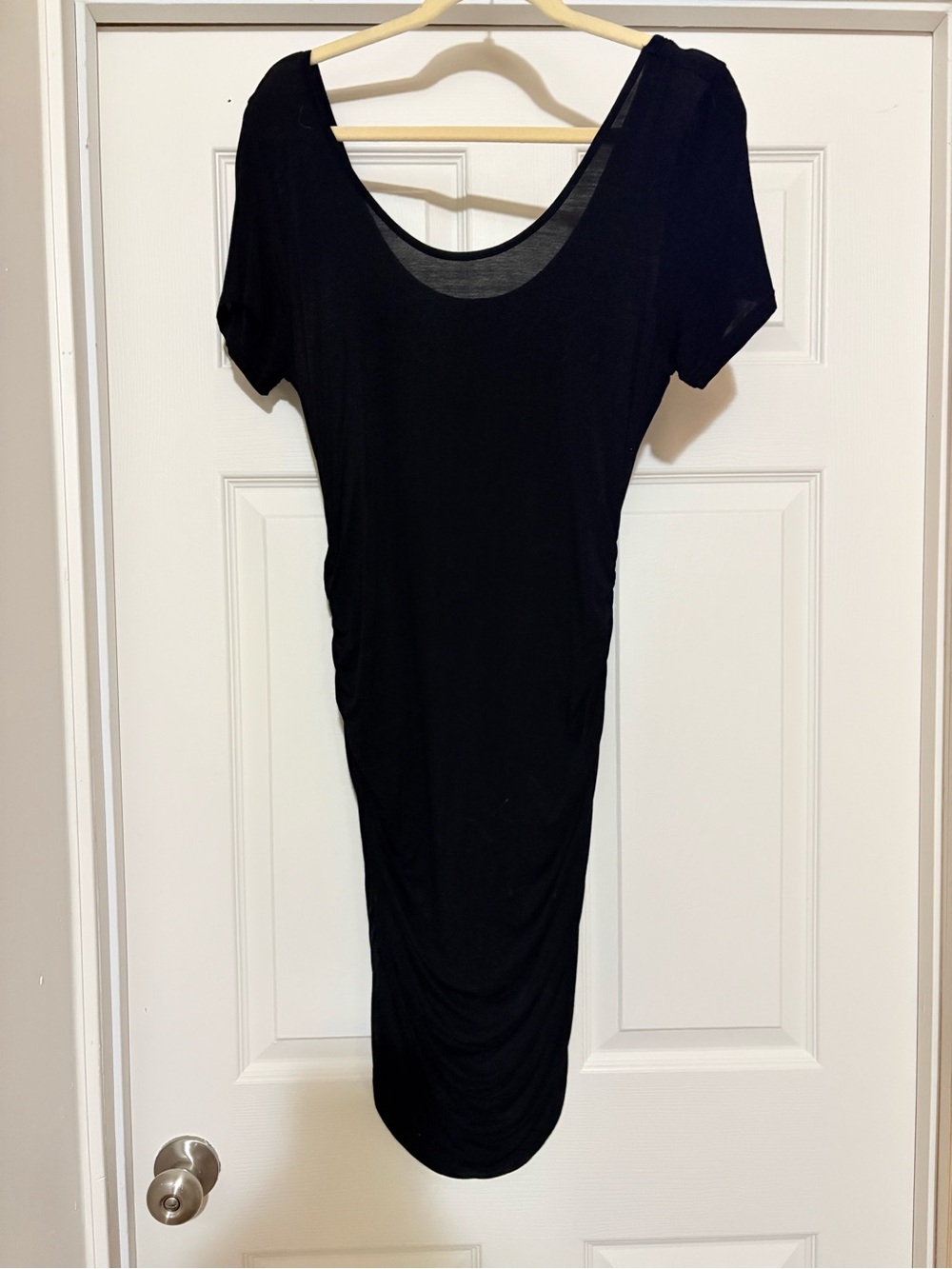 Simple Black Scoop Neck Bodycon Dress